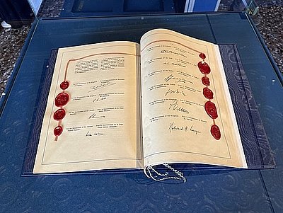 75 Jahre Europäische Menschenrechtskonvention aufgeschlagen * UAG 75 Jahre Europäische Menschenrechtskonvention aufgeschlagen * UAG